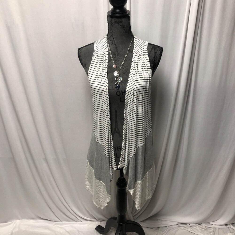 Maurices Cardigan Womens Size Small Medium Sleeveless Striped Open Front Vest